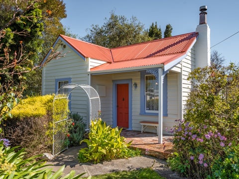 17 Cambridge Road, Martinborough, Martinborough