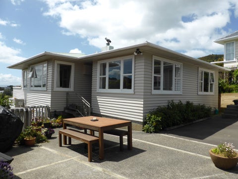 61 Collier Avenue, Karori, Wellington