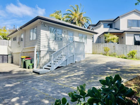 12 Jandell Crescent, Bucklands Beach, Auckland
