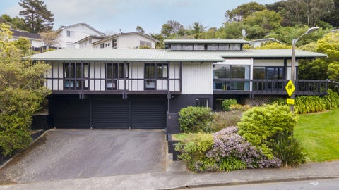 9 Halswater Drive, Churton Park, Wellington