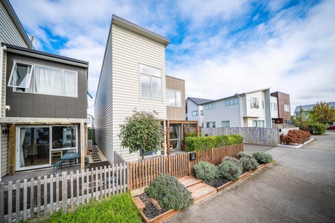 3 Tahingamanu Road, Hobsonville, Auckland