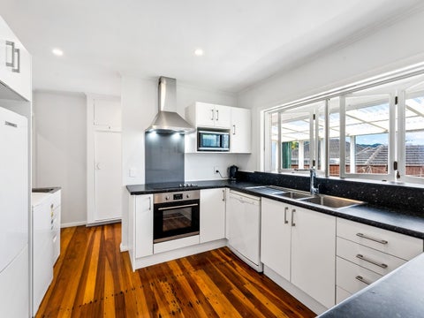 23 Hall Grove, Ebdentown, Upper Hutt