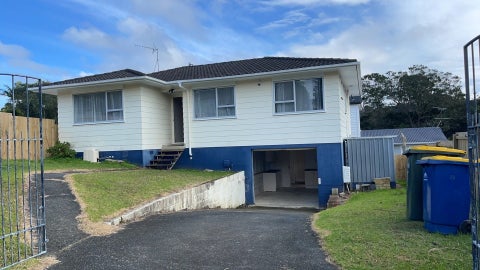 16 Spinella Drive, Bayview, Auckland
