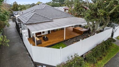 2/8 Golf Road, New Lynn, Auckland