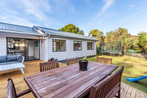 10 Rodney Grove, Paraparaumu