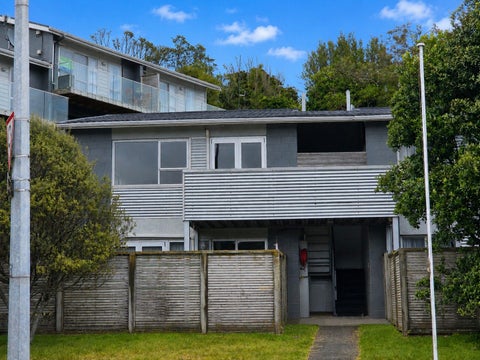 2/126 Redwood Avenue, Tawa, Wellington
