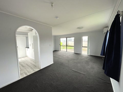 76 Shifnal Drive, Randwick Park, Auckland