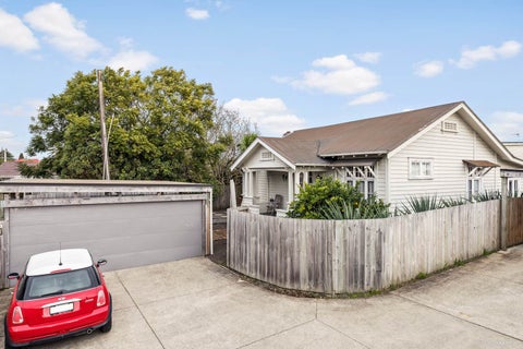 45E Swanson Road, Henderson, Auckland
