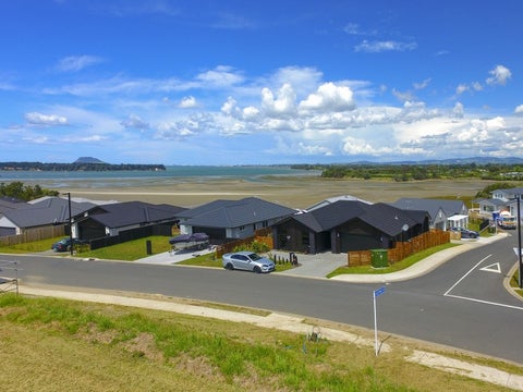 56 BERT WALL DRIVE, Omokoroa, Western Bay Of Plenty