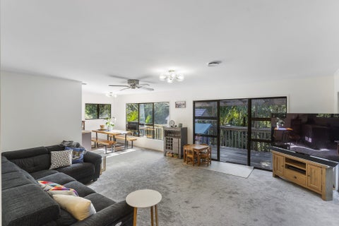 40 Napuka Road, Henderson Valley, Auckland