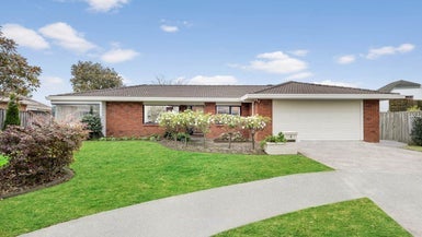 8 Mt Blanc Place, Northpark, Auckland