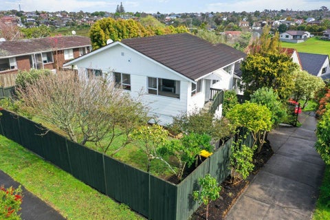 1/35 Birman Close, Half Moon Bay, Auckland