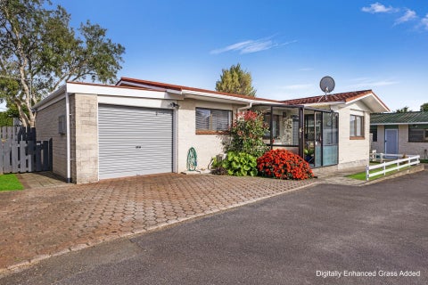 2/14 Burns Street, Westown, New Plymouth