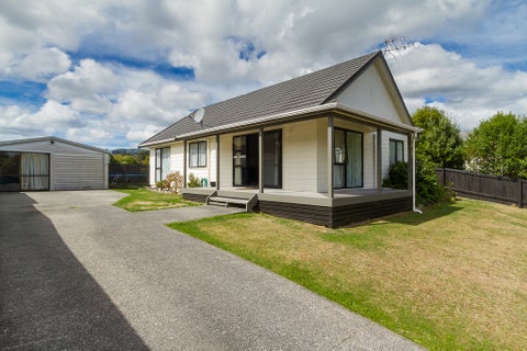 22 Delaware Grove, Totara Park, Upper Hutt