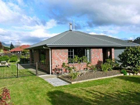 3 Mayer Crescent, Wakefield