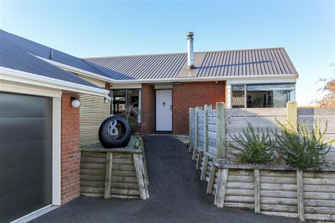 13 Sandel Rise, Merrilands, New Plymouth