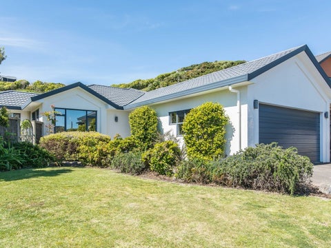 39 Kilkelly Close, Tawa, Wellington