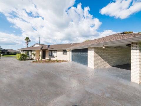 32 Longford Park Drive, Takanini, Auckland