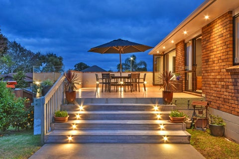 2 Jessika Place, Conifer Grove, Takanini