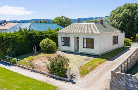 69 Johnson Street, Milton
