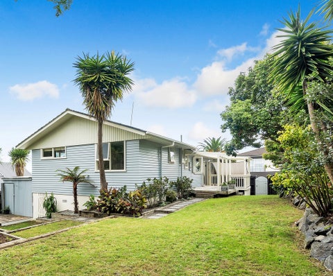 42A Rodney Street, Howick, Auckland