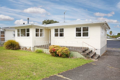 9 McQuarrie Avenue, Wattle Downs, Auckland