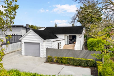 89 Beach Haven Road, Beach Haven, Auckland