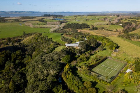 1229 South Head Road, Helensville