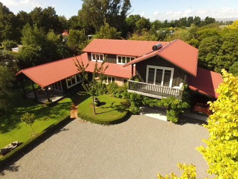 461B High Street South, Carterton