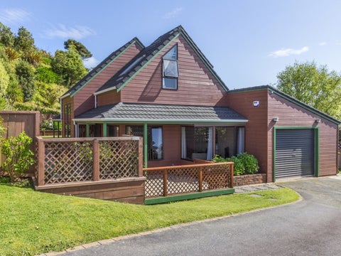6 Kedge Lane, Whitby, Porirua