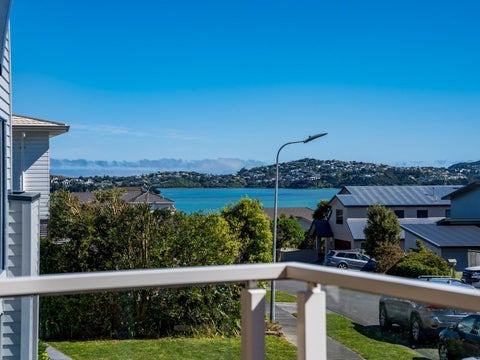 10 Bowsprit Way, Whitby, Porirua