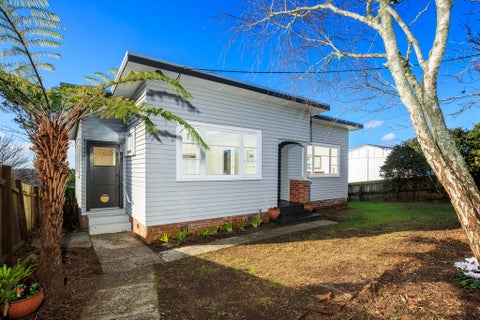 1/55 Rangatira Road, Beach Haven, Auckland
