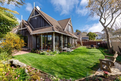 9 Hatton Street, Karori, Wellington