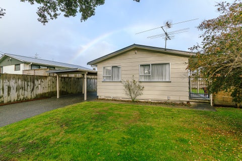 2/21 Hughes Crescent, Taita, Lower Hutt