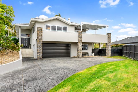 26 Bernleigh Terrace, West Harbour, Auckland
