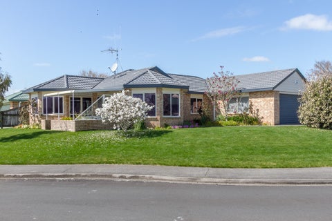 8 Northmeadow Drive, Rototuna, Hamilton