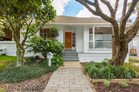 7 Waikare Street, Karori, Wellington