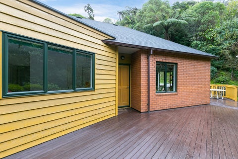 43 Futuna Close, Karori, Wellington