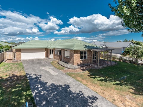 21 Farnborough Drive, Nawton, Hamilton
