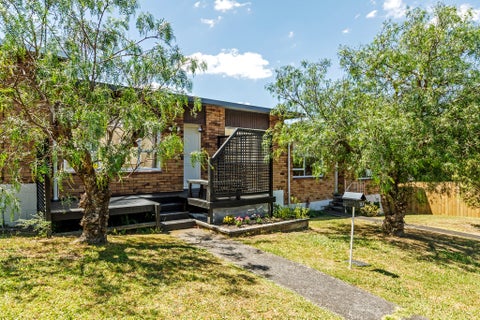 2/2 Halberg Street, Glenfield, Auckland
