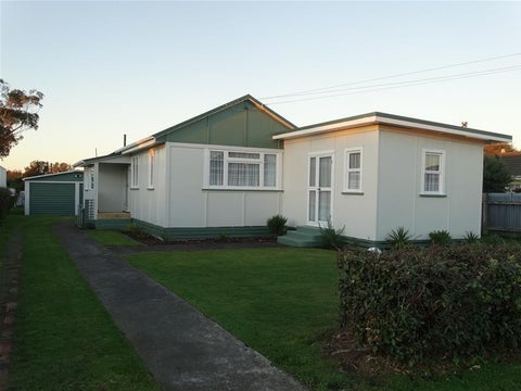86 Glover Road, Hawera