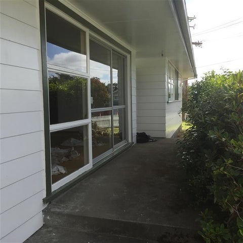 6 Hardie Grove, Featherston