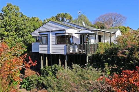 13 Busby Hill, Havelock North, Havelock North