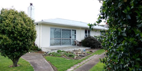 42 Wallace Street, Featherston