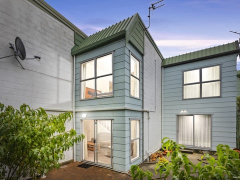2/70 Hataitai Road, Hataitai, Wellington