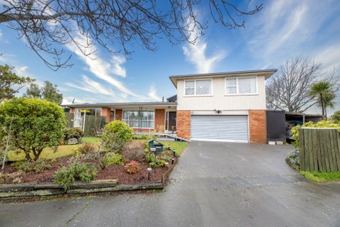 2 Larkhill Place, Russley, Christchurch