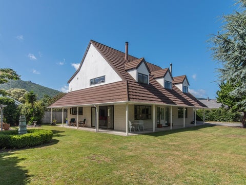 9 Graham Grove, Waikanae