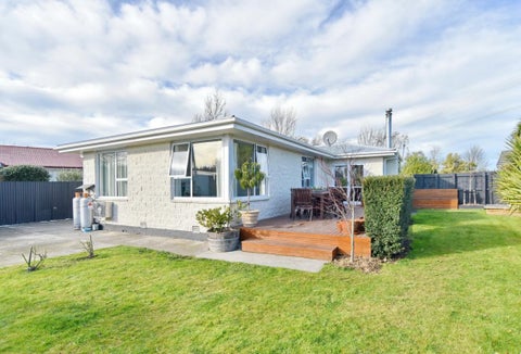 11 Hannah Place, Redwood, Christchurch