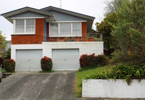 32 Garthwood Road, Hillcrest, Hamilton