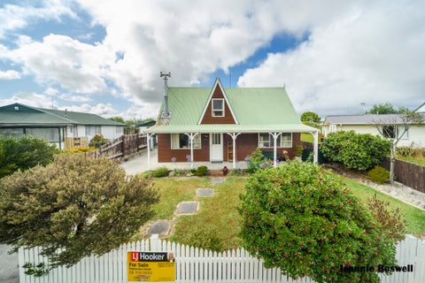 50 Rhodes Drive, Kelvin Grove, Palmerston North